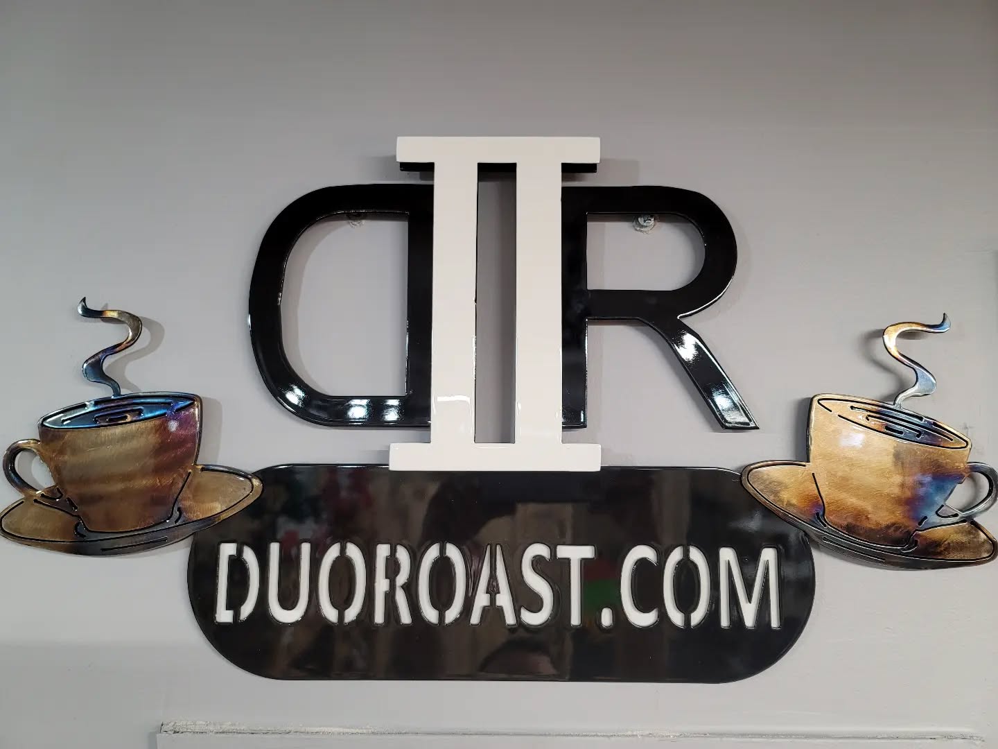 Thank you Richard at Black Bear Metal Works for our absolutely beautiful sign, this turned out better than we could have imagined. Both Richard's booth and the DuoRoast booth can be found in @heartandhomedecorandmore along with many other talented artisans. Stop by and check it out!